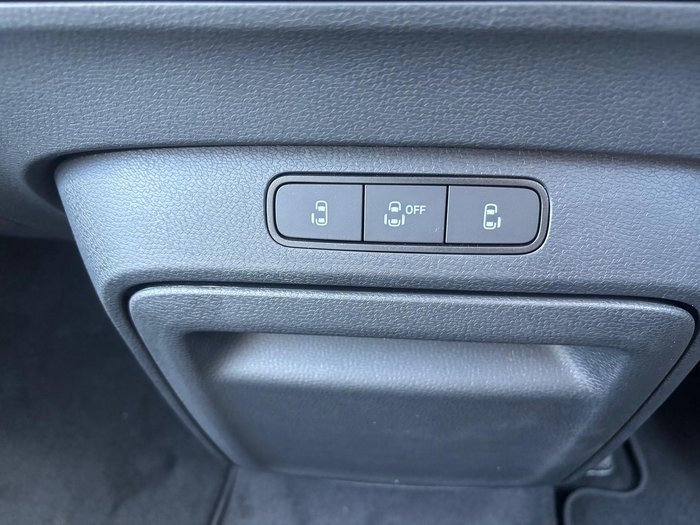 2025 Volkswagen ID. Buzz Pro BEV560