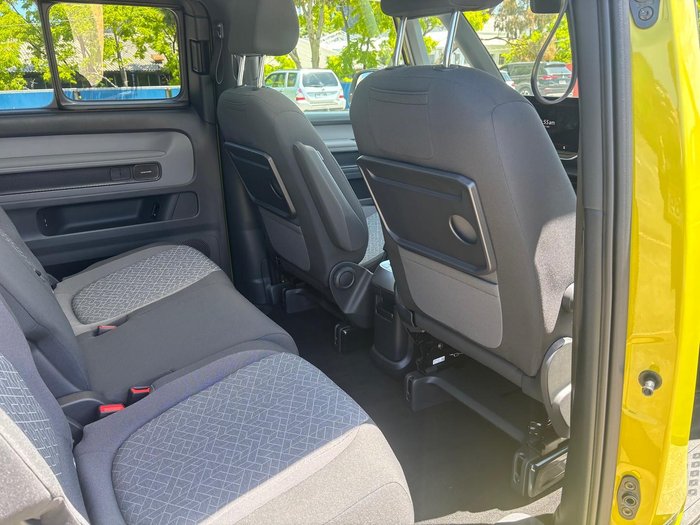 2025 Volkswagen ID. Buzz Pro BEV560