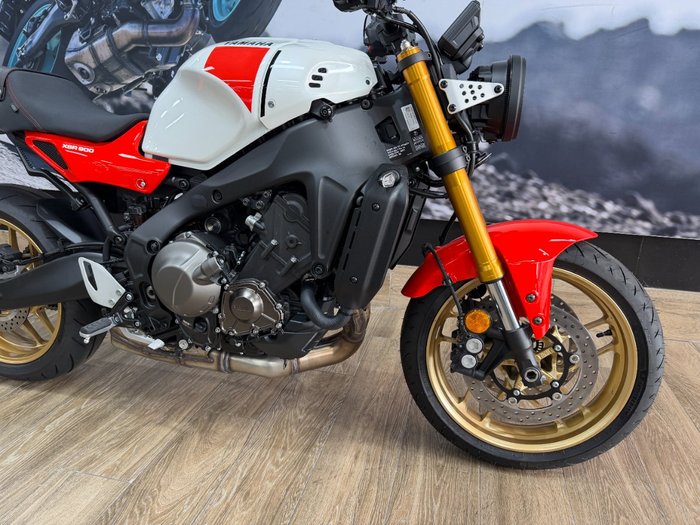 2025 Yamaha XSR900 (MTM890A) WHITE