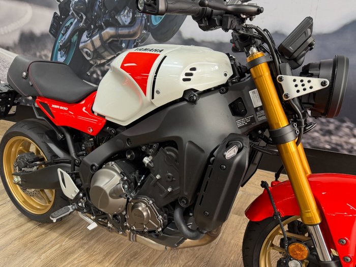2025 Yamaha XSR900 (MTM890A) WHITE