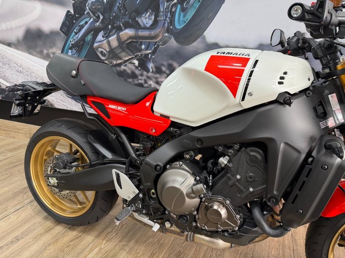 2025 Yamaha XSR900 (MTM890A) WHITE