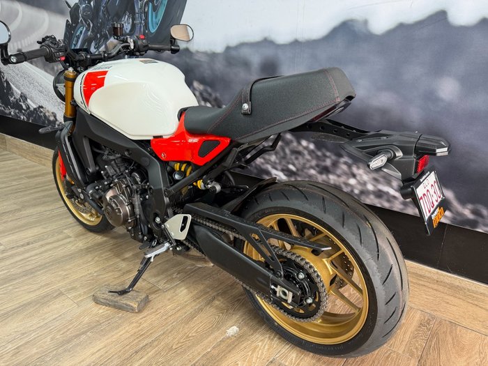 2025 Yamaha XSR900 (MTM890A) WHITE