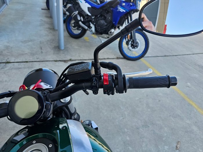 2016 Yamaha XSR700 Green