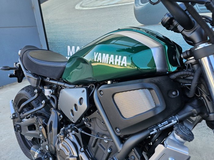 2016 Yamaha XSR700 Green