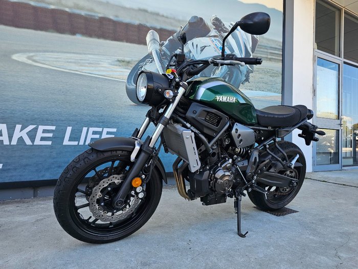 2016 Yamaha XSR700 Green