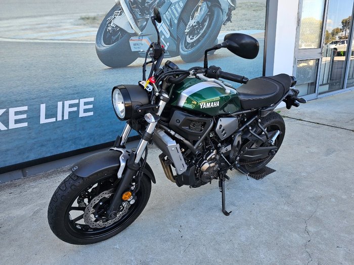 2016 Yamaha XSR700 Green