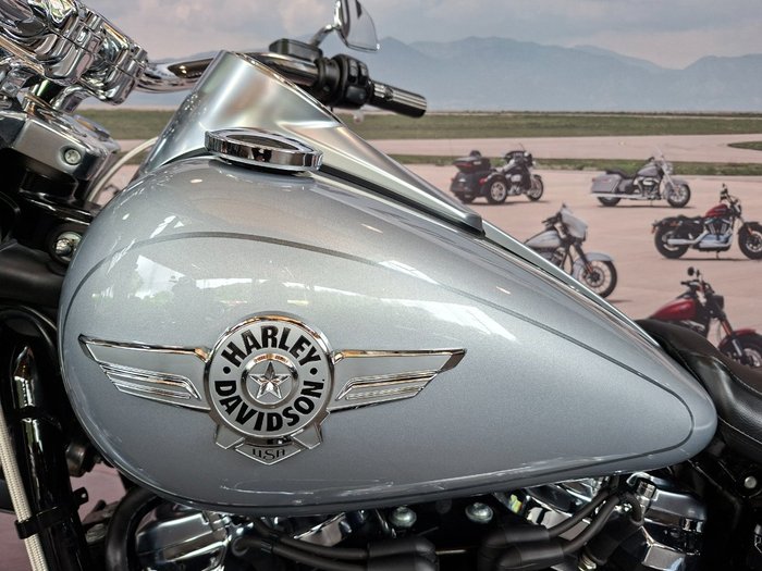 2020 Harley-davidson FLFBS FAT BOY (114) Barracuda Silver Denim/Black D