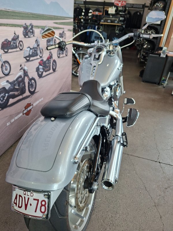 2020 Harley-davidson FLFBS FAT BOY (114) Barracuda Silver Denim/Black D