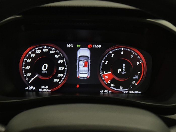 2020 Volvo XC40 T4 Momentum MY20 Ice White