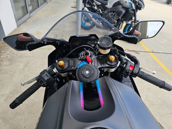 2024 Yamaha YZF-R7LA