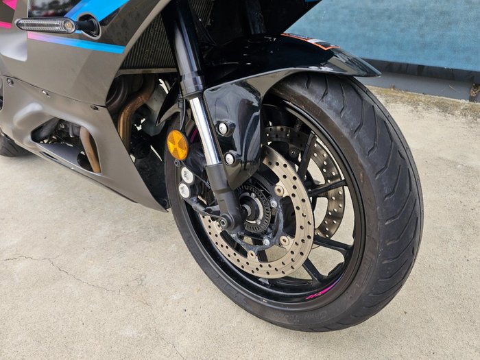 2024 Yamaha YZF-R7LA