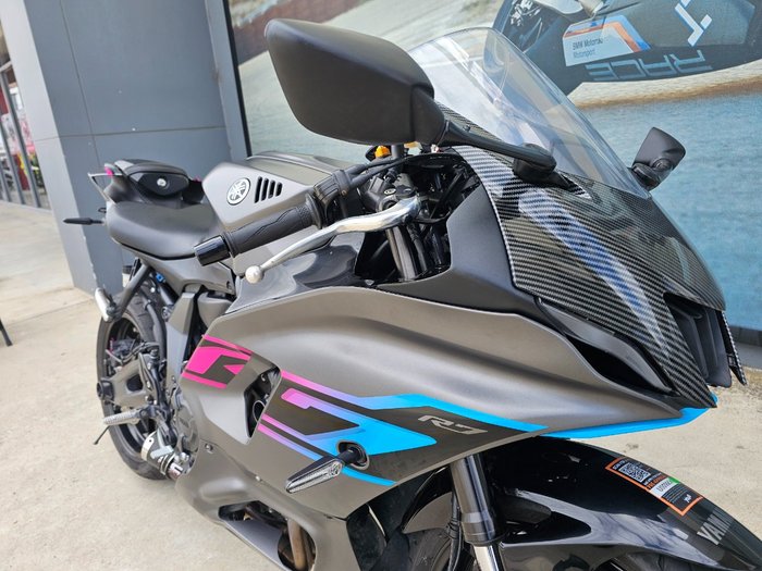 2024 Yamaha YZF-R7LA GREY