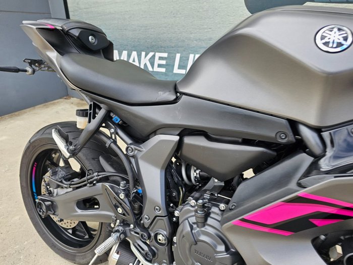 2024 Yamaha YZF-R7LA GREY