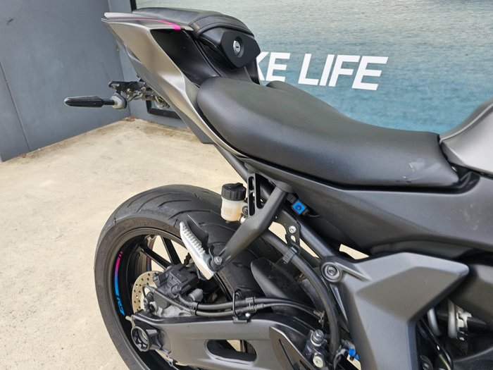 2024 Yamaha YZF-R7LA GREY