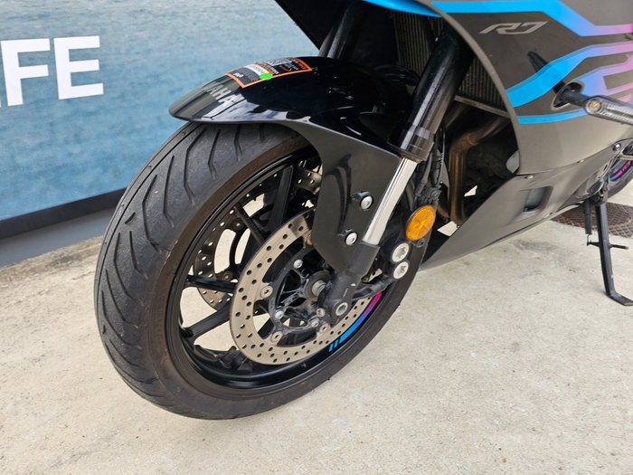 2024 Yamaha YZF-R7LA GREY