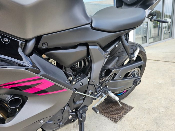 2024 Yamaha YZF-R7LA