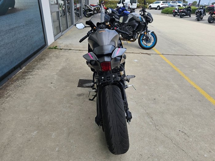 2024 Yamaha YZF-R7LA