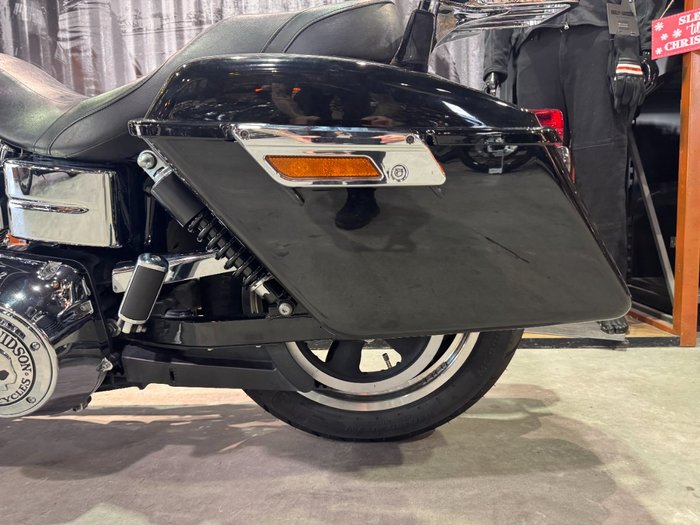 2012 Harley-davidson FLD SWITCHBACK Black