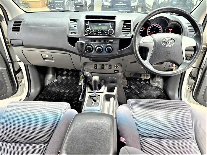 2012 Toyota Hilux SR KUN26R MY12 4X4 Glacier White