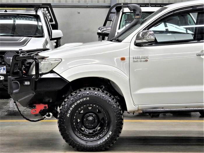 2012 Toyota Hilux SR KUN26R MY12 4X4 Glacier White