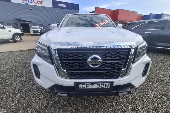 2021 NISSAN NAVARA