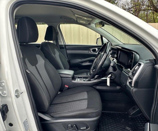 2022 Kia Sorento Sport