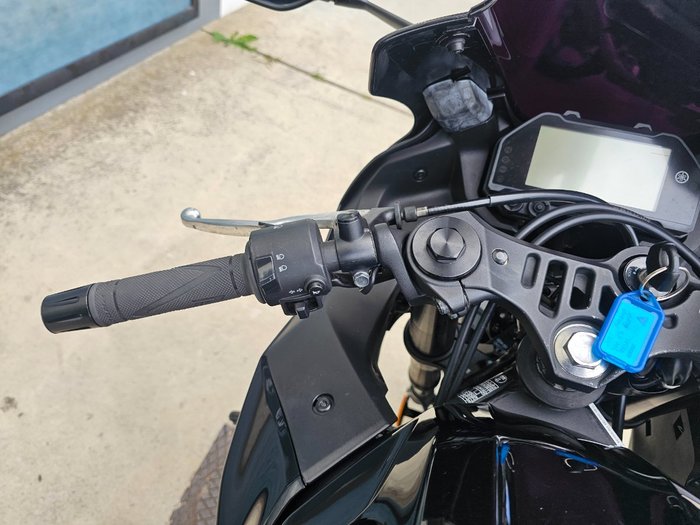 2022 Yamaha YZF-R3 Black