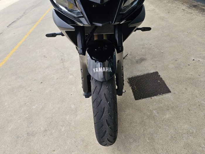 2022 Yamaha YZF-R3 Black