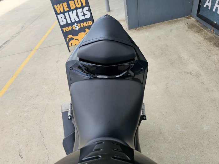 2022 Yamaha YZF-R3 Black