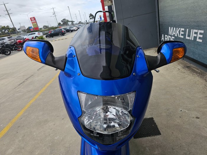 2001 Honda CBR1100XX (SUPER BLACKBIRD) Blue
