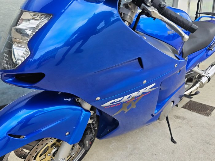 2001 Honda CBR1100XX (SUPER BLACKBIRD) Blue