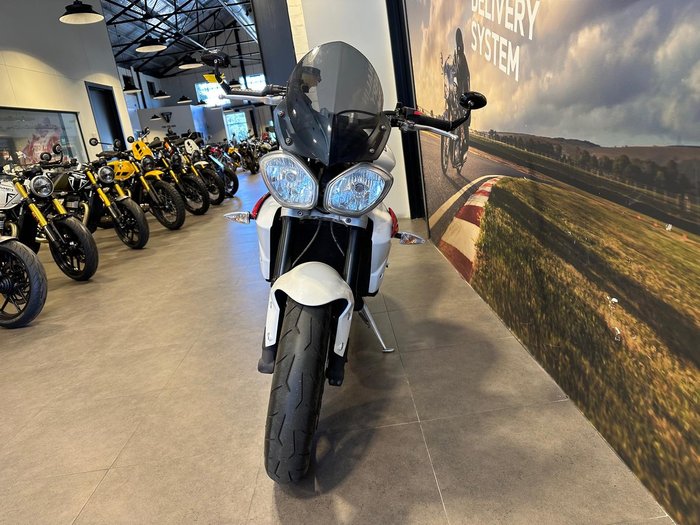 2014 Triumph Street Triple R ABS Street Triple White