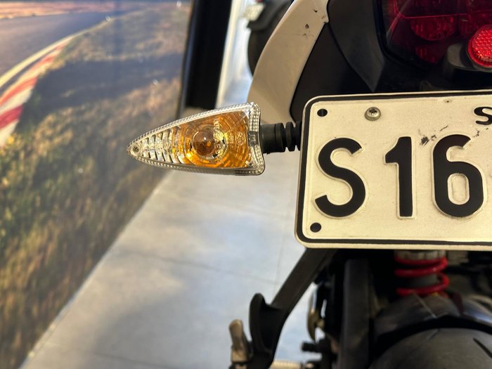 2014 Triumph Street Triple R ABS Street Triple White