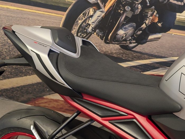 2025 Triumph Street Triple 765 RX Street Triple Silver