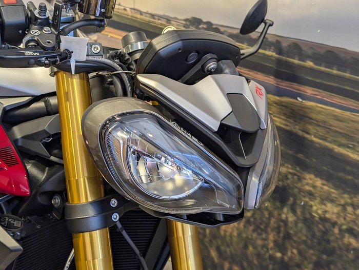 2025 Triumph Street Triple 765 RX Street Triple Silver