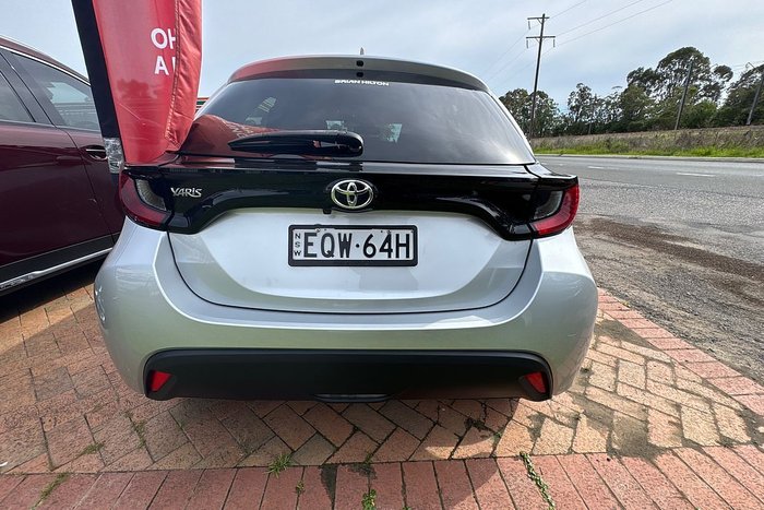 2021 Toyota Yaris Ascent Sport