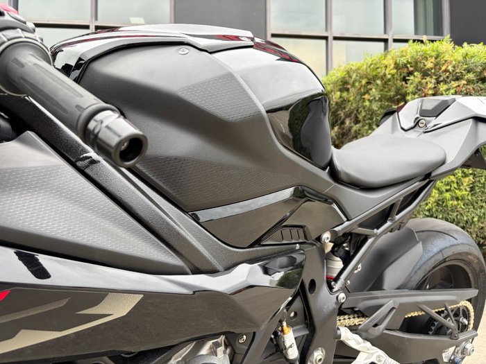 2025 BMW Motorrad S 1000 RR RACE Black