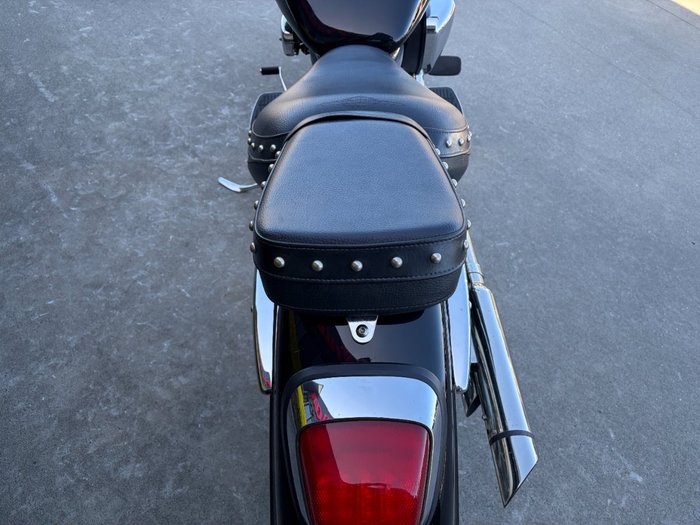 2017 Suzuki VL800 (BOULEVARD C50) BLACK