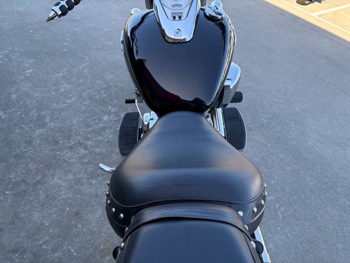 2017 Suzuki VL800 (BOULEVARD C50) BLACK