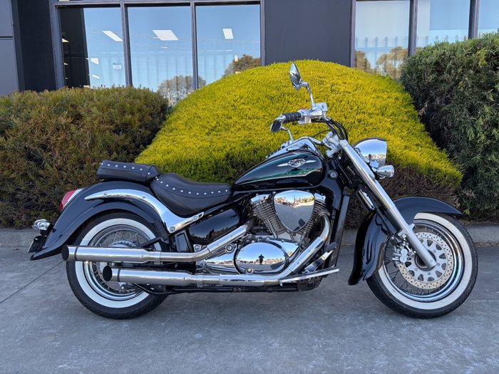 2017 Suzuki VL800 (BOULEVARD C50) BLACK