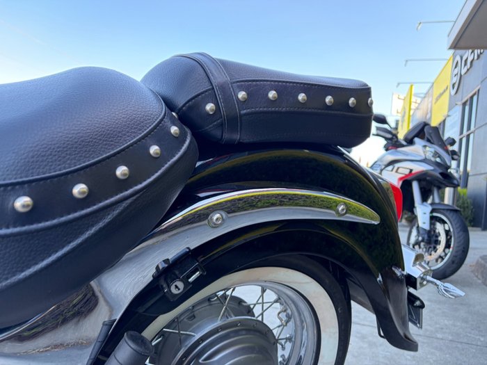 2017 Suzuki VL800 (BOULEVARD C50) BLACK