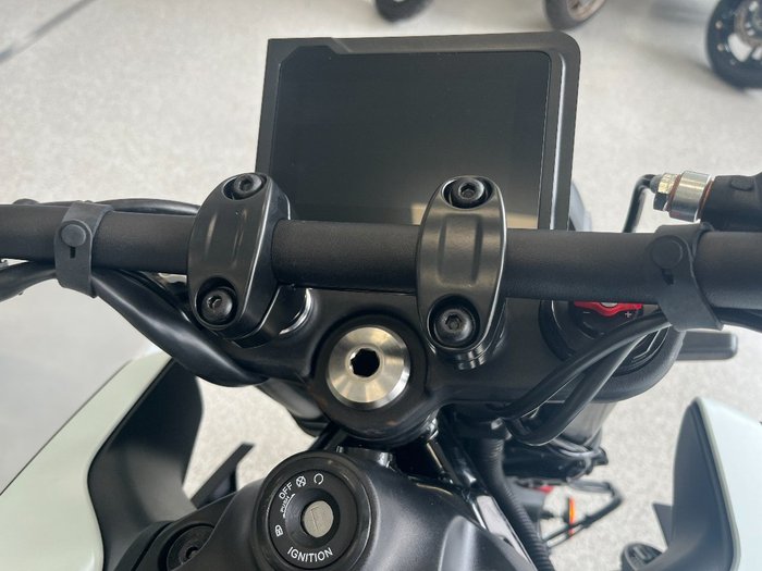 2024 HUSQVARNA VITPILEN 401 VELOCITY GREY