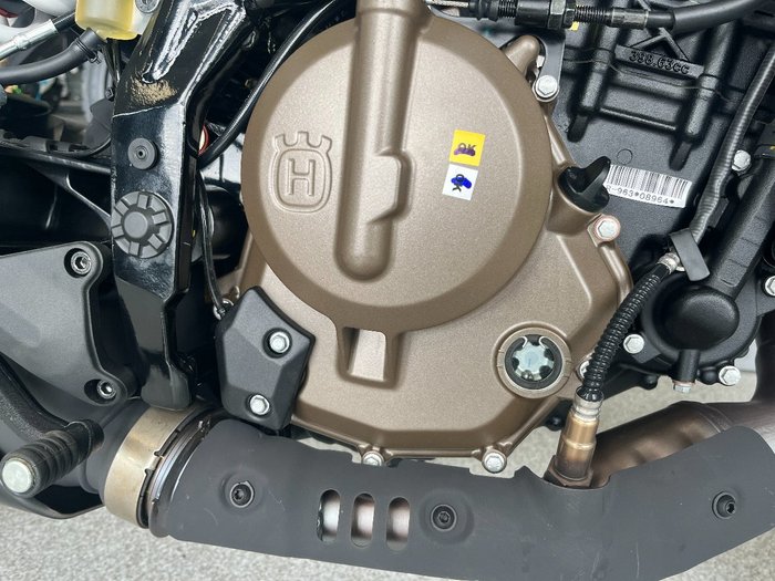 2024 HUSQVARNA VITPILEN 401 VELOCITY GREY