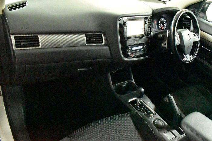 2016 Mitsubishi Outlander XLS