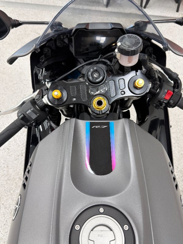 2024 YAMAHA YZF-R7LA grey