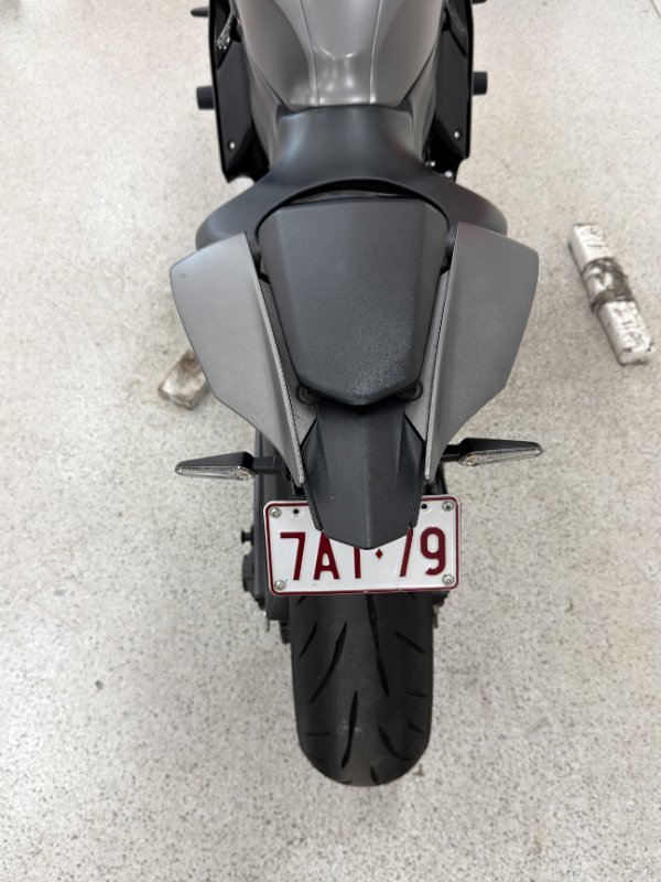 2024 YAMAHA YZF-R7LA grey