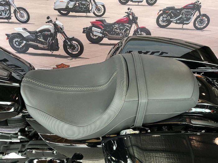 2024 Harley-davidson FLTRX ROAD GLIDE (117) Vivid Black