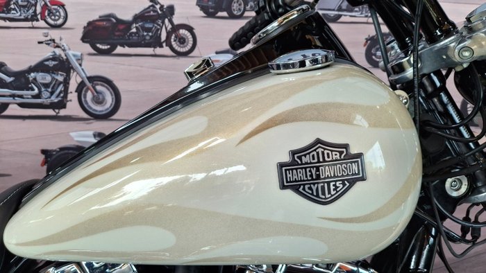 2015 Harley-davidson FXDWG WIDE GLIDE GOLD
