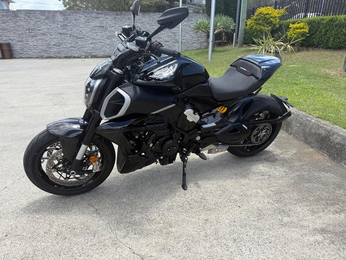 2024 Ducati Diavel V4 Diavel Black