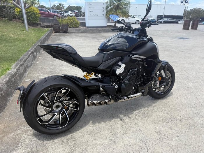 2024 Ducati Diavel V4 Diavel Black